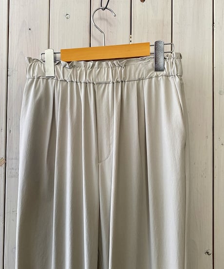 パンツ LeMelange  ルメランジュ ナイロン4WAYストレッチテーパードパンツ グレーベージュ 8623506