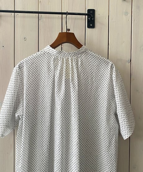 チュニック parkes パークス ローンミラクルウェーブドットプルオーバーチュニック オフ×黒ドット PH2622516