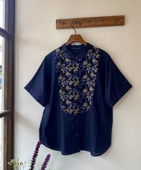 シャツ J.sloane ジェイスローアン ローン×花柄刺繍５分袖シャツ ネイビー SH2622503