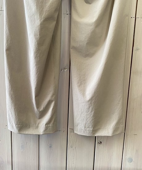 パンツ LeMelange  ルメランジュ ナイロン4WAYストレッチテーパードパンツ グレーベージュ 8623506