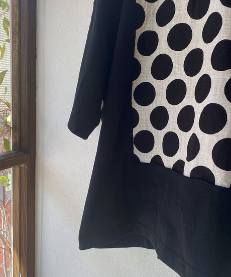 再入荷)  prit プリット 17/1空紡天竺×10/1ムラ糸プリント 5分袖フレームＴシャツ クロ×ドット P91638