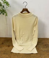 プルオーバー tumugu ツムグランダムニットハイネックプルオーバー アイボリー TK19329a