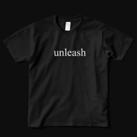 「ロゴ」ストア限定 Tシャツ（黒）