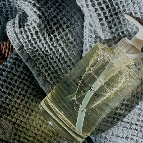MATIN et ĒTOILE   /  HAND  WASH