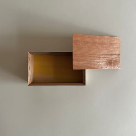 WOODS  BOX _ M