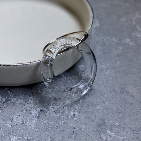 Glass   ring  /  CLEAR _ Bubbles