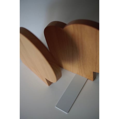 bookend  - mochi -  /  WAKAWAKA