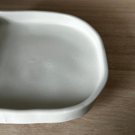 マツモトリョウタ　_ 16  半円 tray 脚付