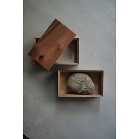 WOODS  BOX _ M