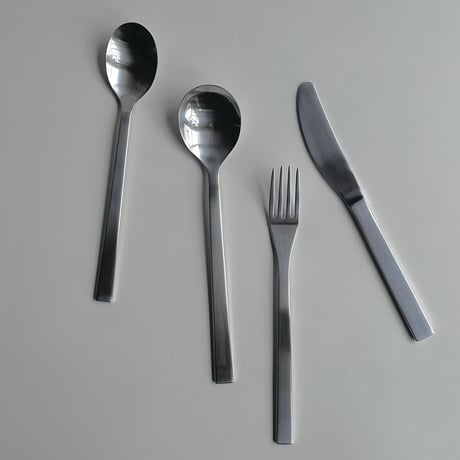 SARO    /    TABLE  KNIFE