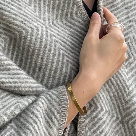SO/OBJECTS  _  open line bangle