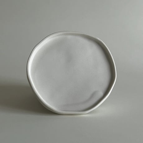 マツモトリョウタ　_ 18  まる　tray  脚付