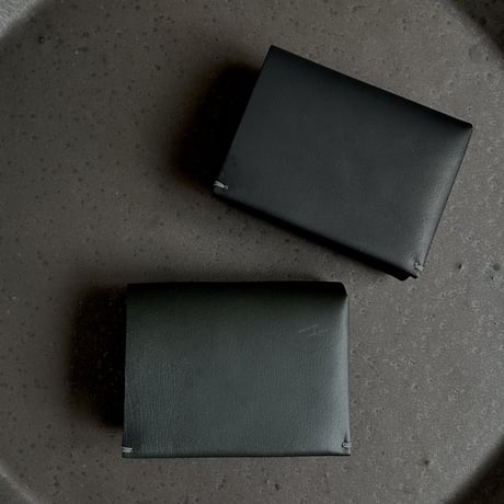 LO  / Piuma    fold       ( wallet )