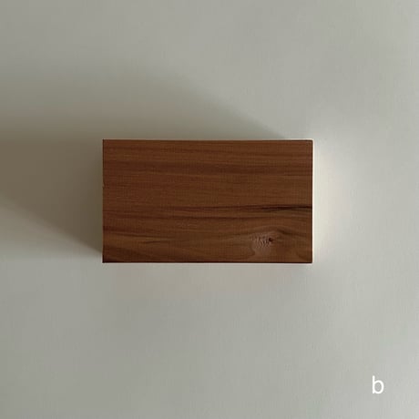 WOODS  BOX _ M