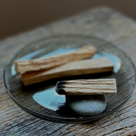 WHOLE TREE   /  PALO SANTO