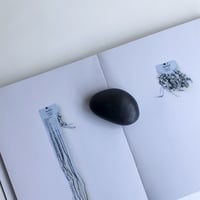 haec  /  Paper weight  Stone ( Coloring )   _ 004     BK