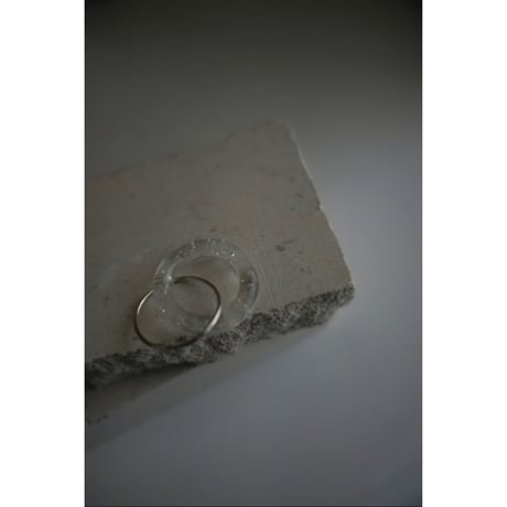 Glass   ring  /  CLEAR _ Bubbles