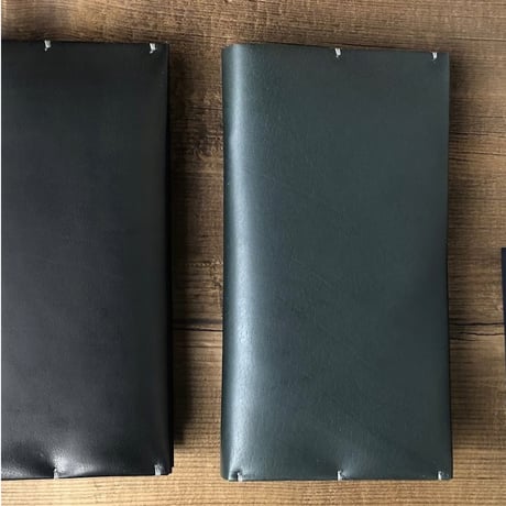 LO  / Piuma  long   ( long wallet )