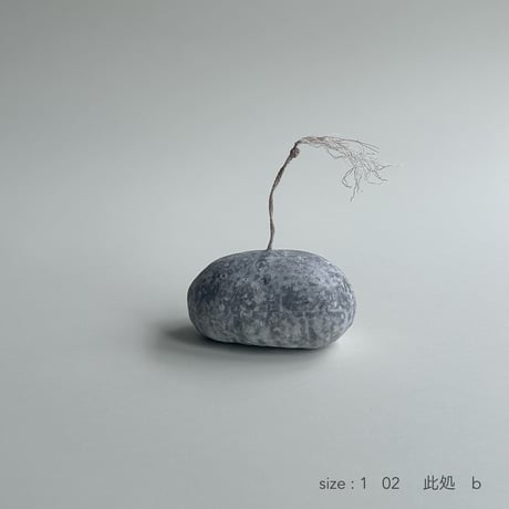 落合 可南子　/    石の灯火