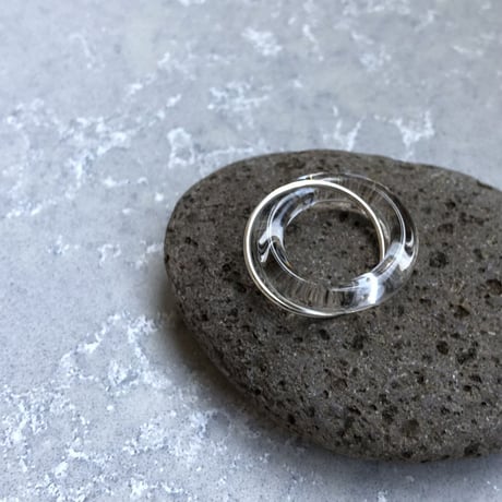 Glass  ring  /  CLEAR _ Still
