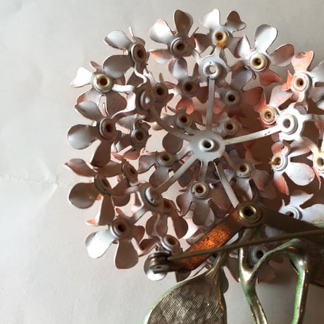 France vintage flower brooch ＊e239