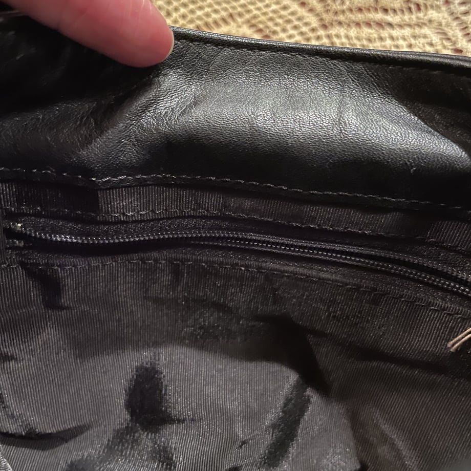 63c222685ff42363ddde7408