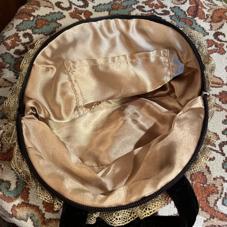 6389c37318324e176ef56df2