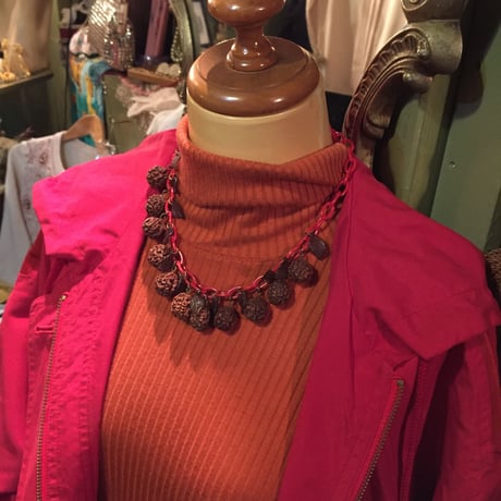 1950s  old plastic walnut necklace ＊fk809