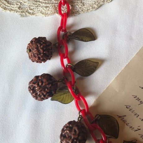 1950s  old plastic walnut necklace ＊fk809