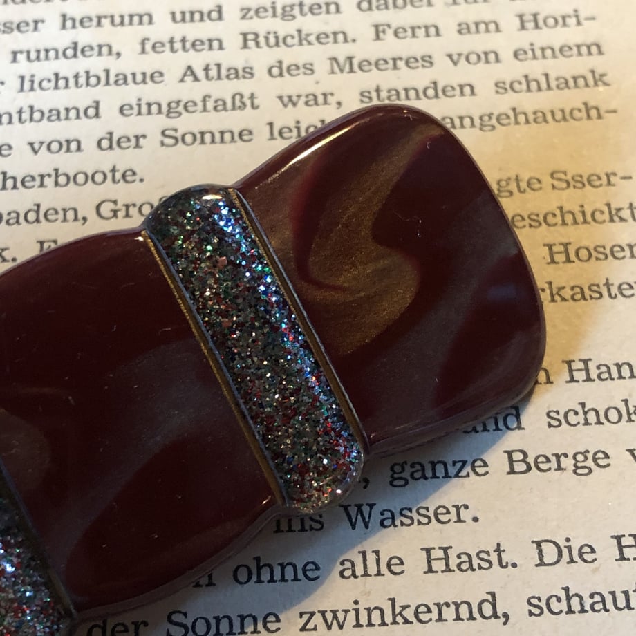63302723f0b10804e0e4c537