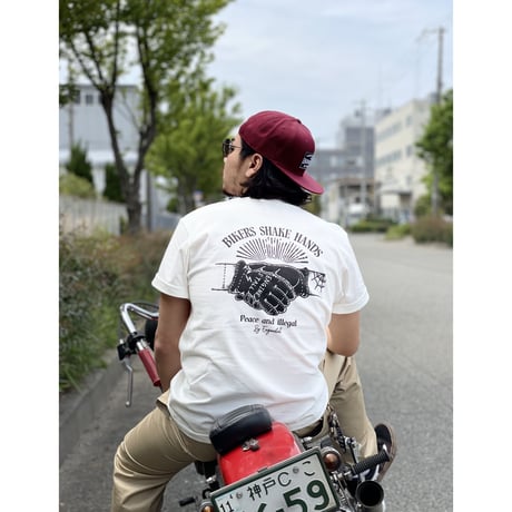 ENGINESTALL SHAKE HANDS TEE