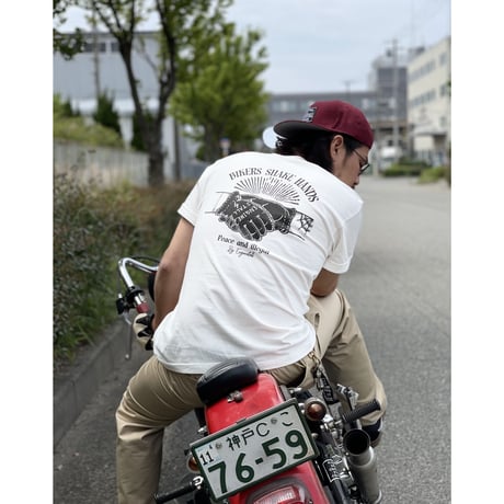 ENGINESTALL SHAKE HANDS TEE