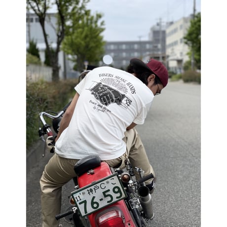 ENGINESTALL SHAKE HANDS TEE
