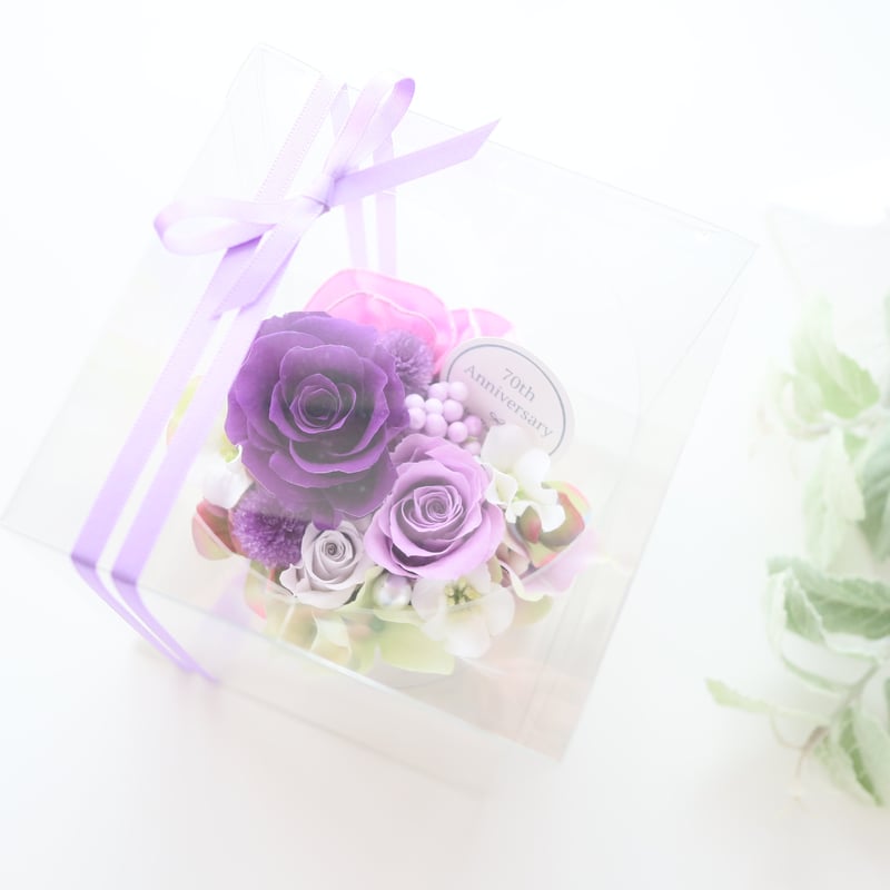 Preserved Flower】送料無料｜紫のバラの華やかなケース入り