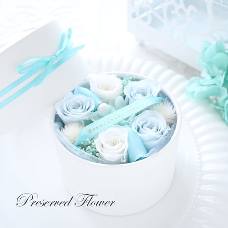 【Preserved Flower】ミニばらのエスペシャリーフラワーボックス｜誕生日・結婚祝い・出産祝い　pre.097