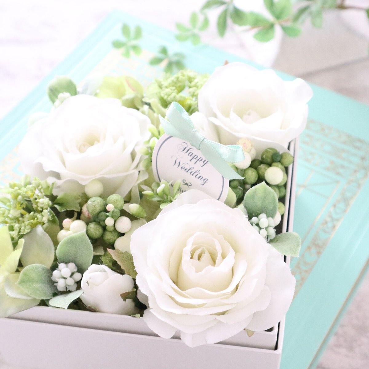 Artificial Flower】エレガントなホワイトローズのケース入フラワー
