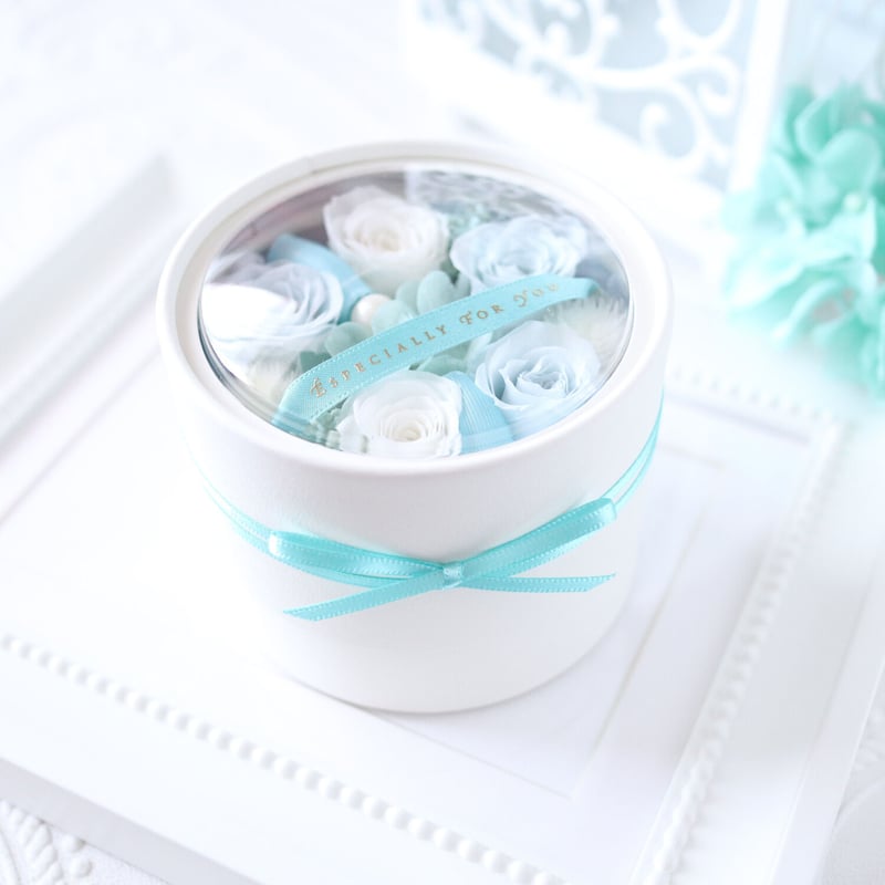 さえら Hischrone エプロン ブルー 薄水色 レース フラワー お花 Preserved Flower】ミニばらのエスペシャリーフラワーボックス｜誕生日