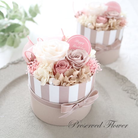【Preserved Flower】バニラピンクのスイートなフラワーボックス｜誕生日・結婚祝い・母の日等　pre.063