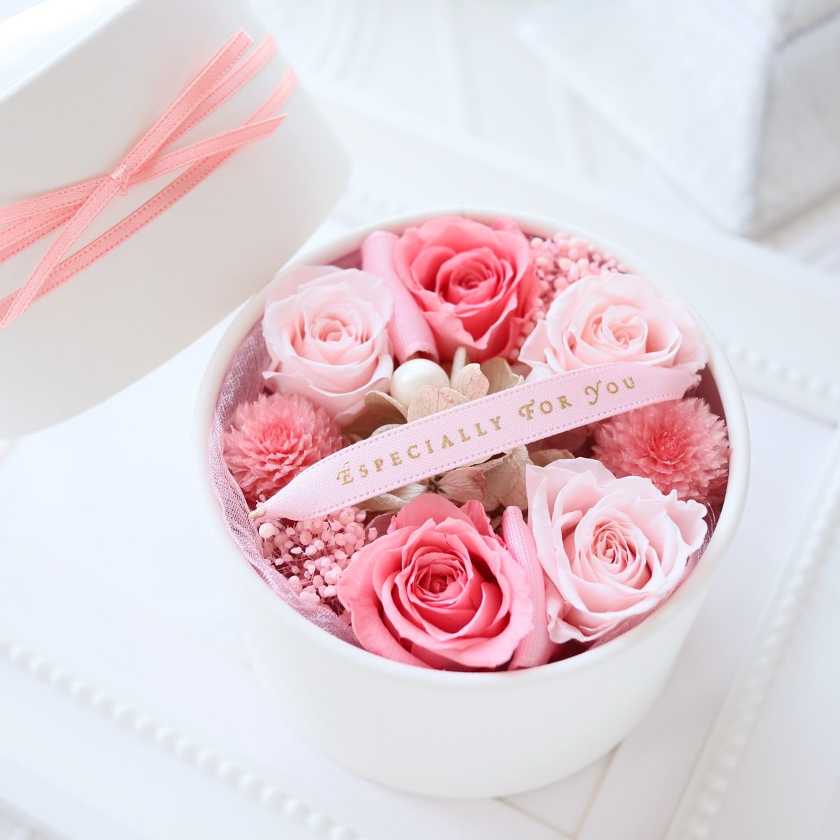 Preserved Flower】ミニ薔薇のエスペシャリーフラワーボックス｜誕生日