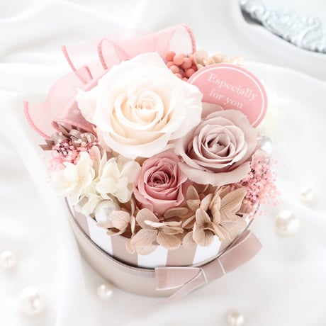 【Preserved Flower】バニラピンクのスイートなフラワーボックス｜誕生日・結婚祝い・母の日等　pre.063