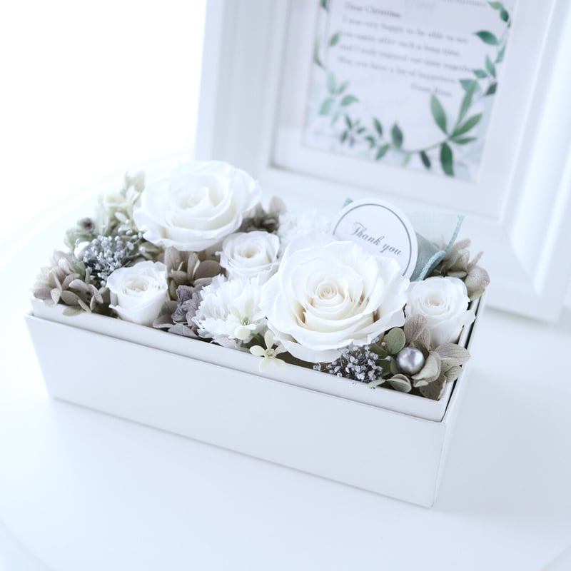Preserved Flower】ホワイトローズのシャビーシックなケース入フラワー