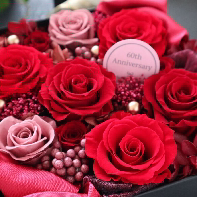 Preserved Flower】豪華な赤いバラのサプライズローズボックス｜記念日