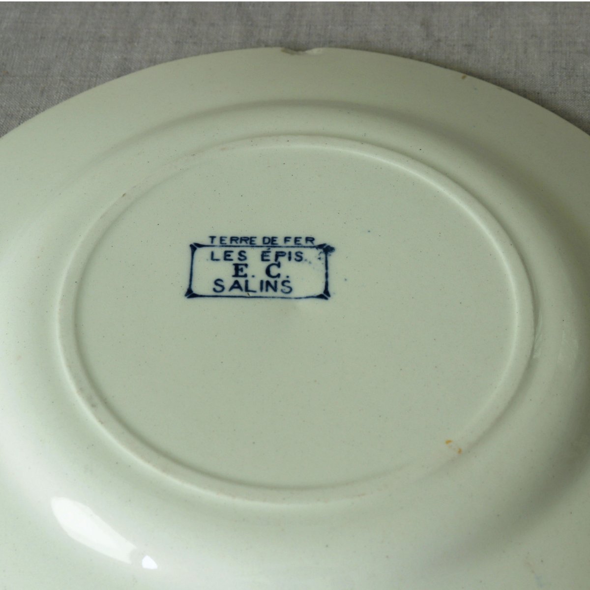 【美品】フランスアンティーク SALINS窯 クリーム色の特大オーバル皿3500 美品】フランスアンティーク SALINS窯 クリーム色の特大オーバル