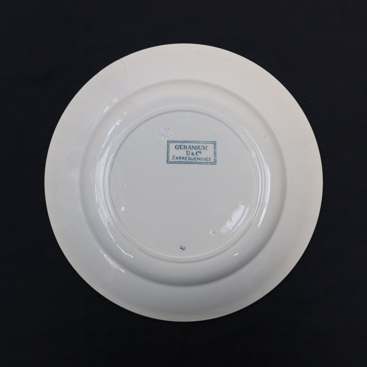 U＆C Sarreguemines ｜「GERANIUM」プレート皿 E | pebble