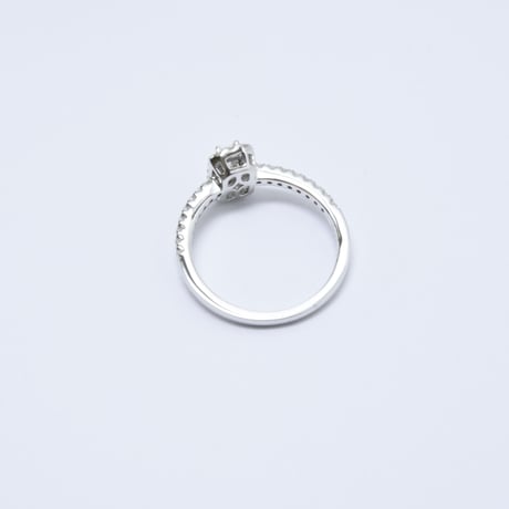 K18 Baguette Diamond Ring
