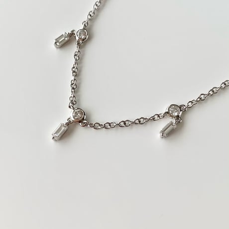K18 BG Diamond Drop Necklace