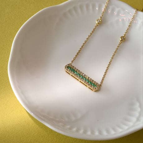 K18 Emerald Bar necklace