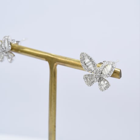 K18 Butterfly Diamond Earrings（ピアス）