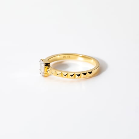 K18 Gold Studs Diamond Ring
