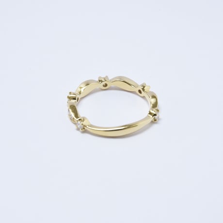 K18 Floral Diamond Ring